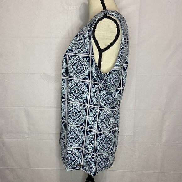 BCBG MaxAzria Tank Top Blouse Keyhole Back Medium Blues White - Picture 4 of 8